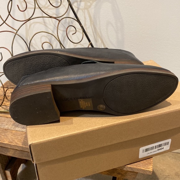 Lucky Brand Cahill Loafers - Picture 3 of 14
